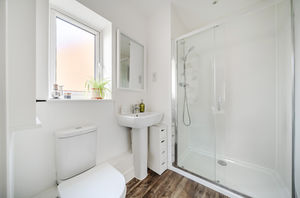 En suite- click for photo gallery